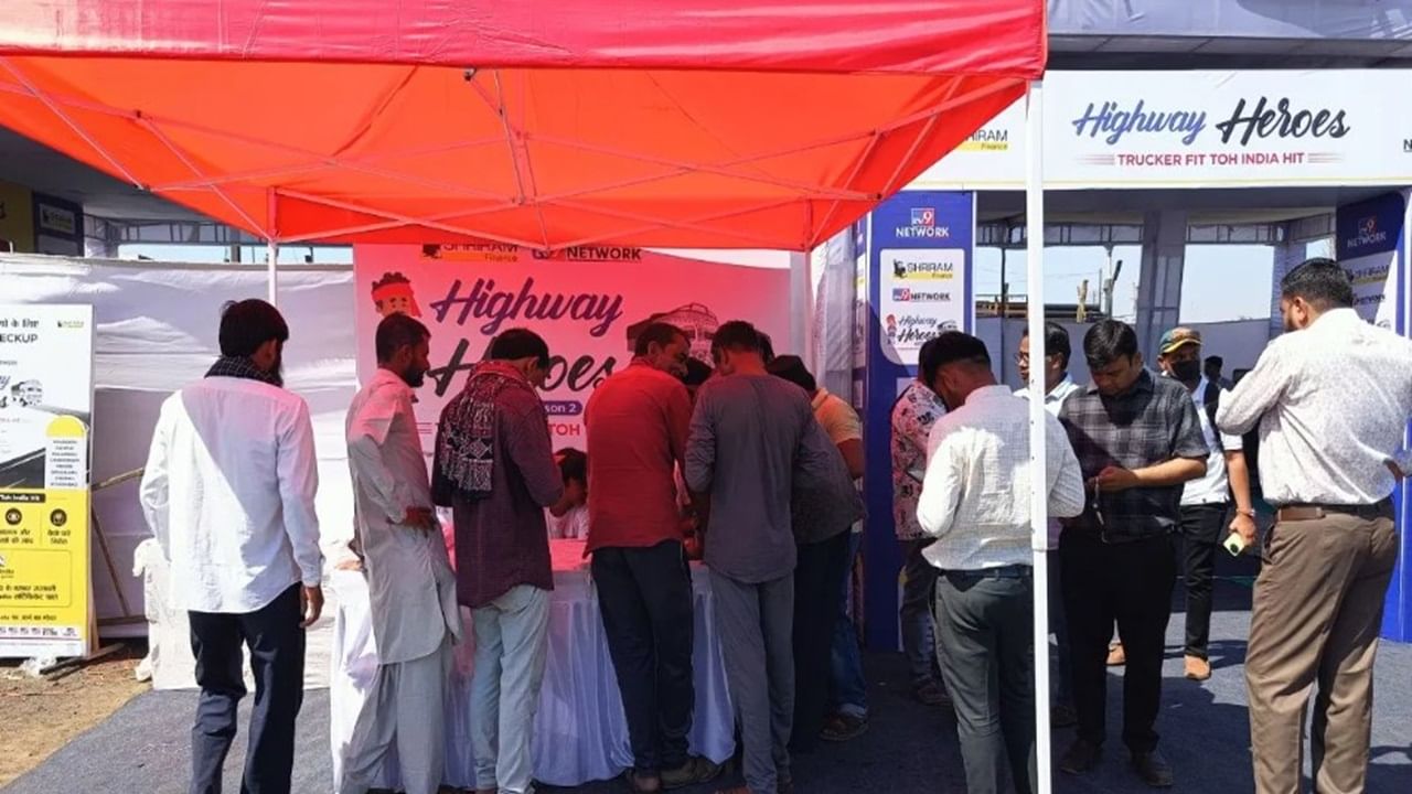 Highway Heroes campaign starts with a bang in Gandhidham; Hundreds of truck drivers participate on first day