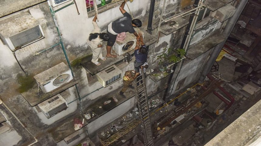 14 killed after massive fire erupts in Kolkata hotel, probe underway