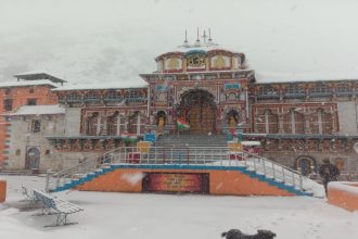 Badrinath’s unique ‘Bhog’ tradition: Lord Narayana takes his meal only after feeding cockroaches, cows & birds