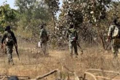 Indian security forces kill over 15 maoists in Chhattisgarh-Telangana border operation 