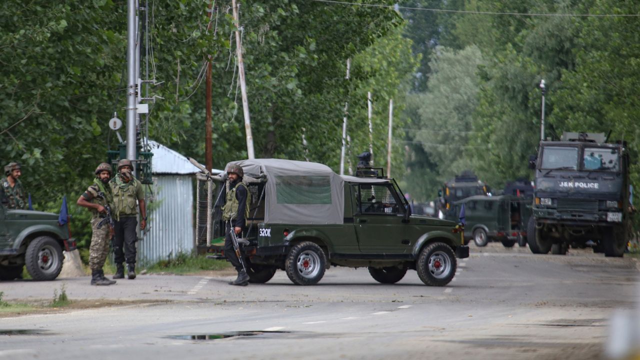 Jammu and Kashmir: Encounter between terrorists, security forces continues for second day in Kishtwar Jammu and Kashmir: Encounter between terrorists, security forces continues for second day in Kishtwar