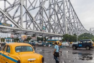 Weather department issues orange alert for 12 districts in Bengal including Kolkata, city may face water-logging problem