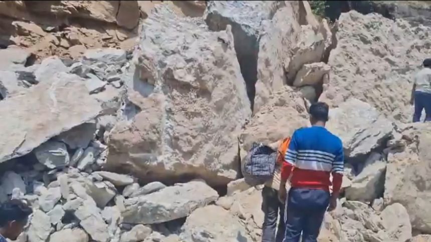 Uttarakhand: Hundreds stranded on Adi Kailash yatra after landslide; rescue efforts underway in Pithoragarh