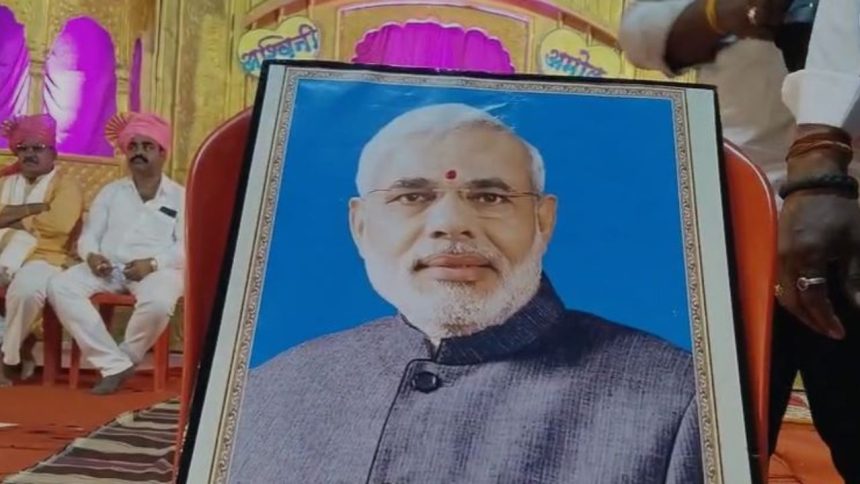 Maharashtra: PM Narendra Modi’s picture anointed with milk at wedding, post Operation Sindoor
