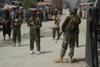 Pakistan, Afghanistan exchange fire along border area