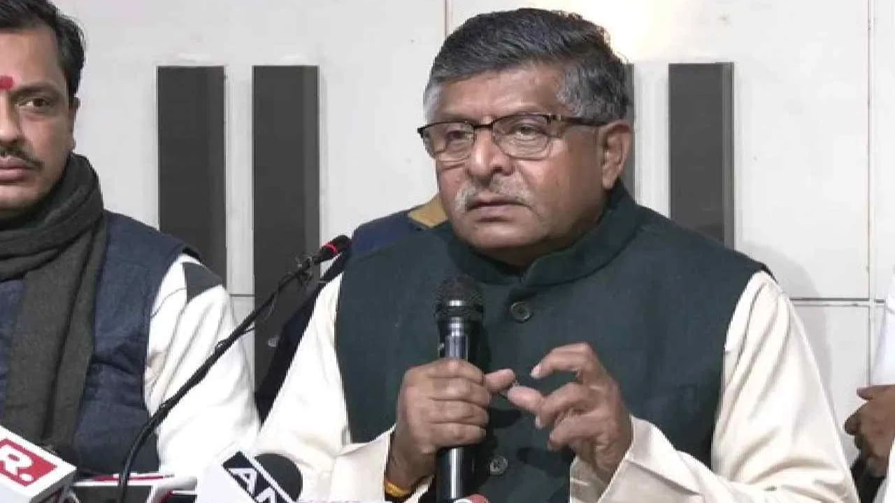 Ravi Shankar Prasad condemns anti-India protests by Pak nationals in Copenhagen, calls it ‘sign of desperation’ Ravi Shankar Prasad condemns anti-India protests by Pak nationals in Copenhagen, calls it ‘sign of desperation’