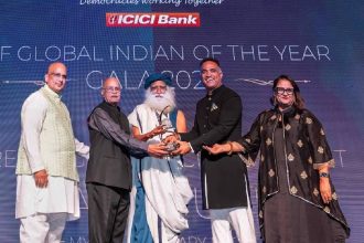 Sadhguru receives “Global Indian of the year” award by Canada India Foundation
