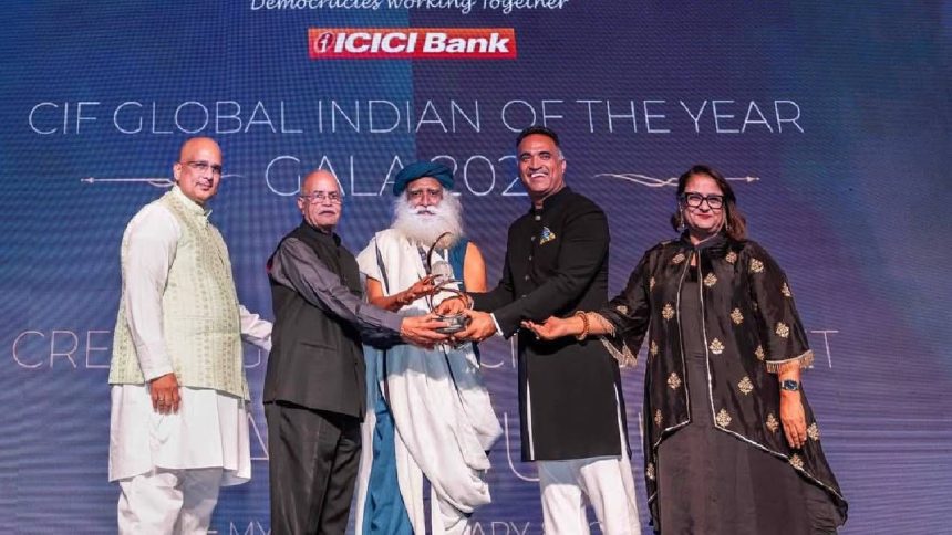 Sadhguru receives “Global Indian of the year” award by Canada India Foundation