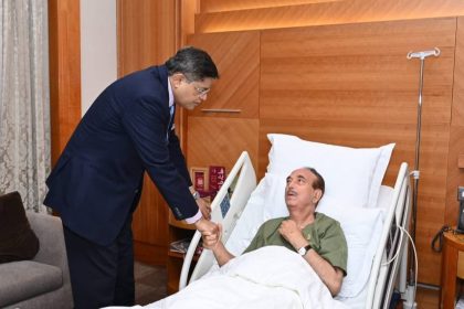 Ex-J&K CM Ghulam Nabi Azad hospitalised during all-party delegation visit to Kuwait