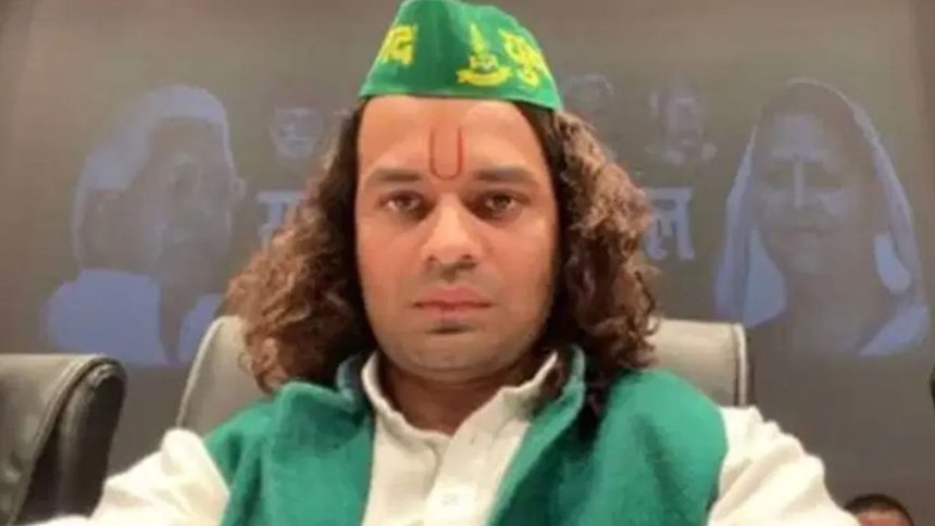 ‘My blessings and love…’: Days after suspension from RJD and family, Tej Pratap congratulates brother Tejashwi for becoming father again