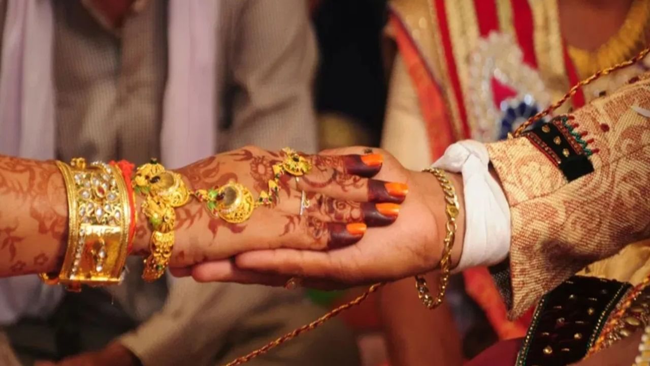 Chaos at Bihar wedding as hired dancers abduct groom from mandap