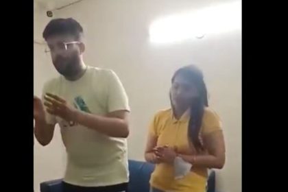 Bengaluru: Woman, husband made to apologise after hitting auto driver with slipper, video goes viral