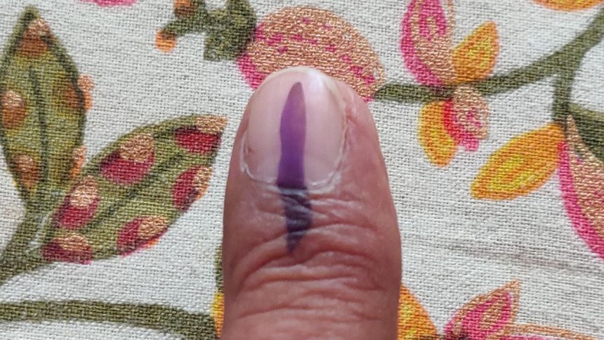 Bihar launches E-voting facilities using mobile app, Champaran woman becomes first e-voter