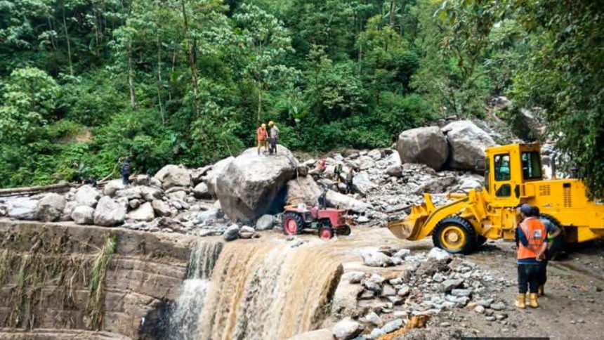 Cloudburst, heavy rains hit north Sikkim; BRO begins rescue of 1,500 stranded tourists