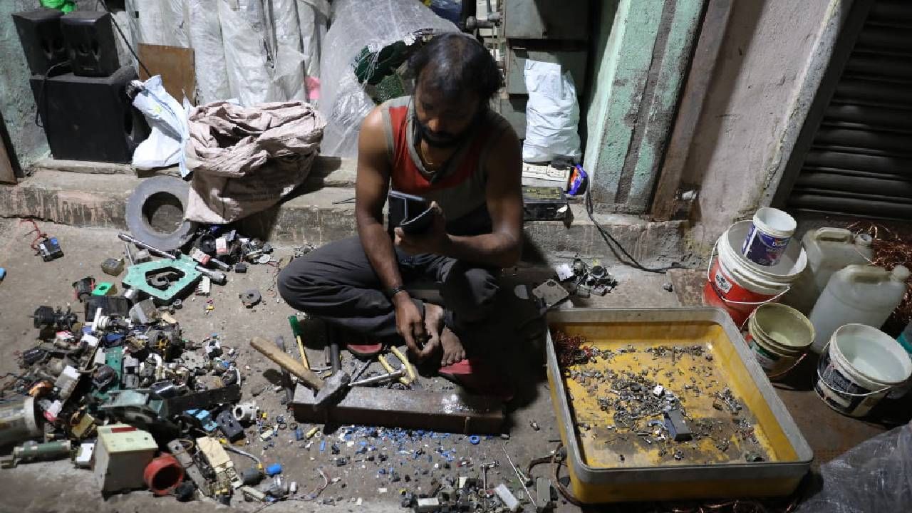 Delhi to house India’s first e-waste recycling Park aiming to process 51,000 metric tonnes of e-waste annually Delhi to house India’s first e-waste recycling Park aiming to process 51,000 metric tonnes of e-waste annually