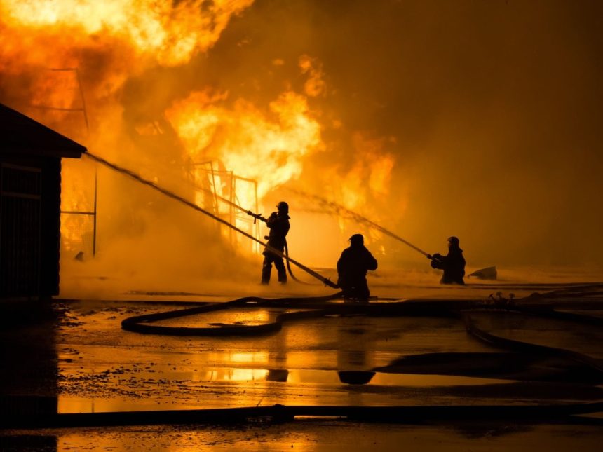 Delhi: Fire breaks out at Revenue Building ITO, quickly brought under control