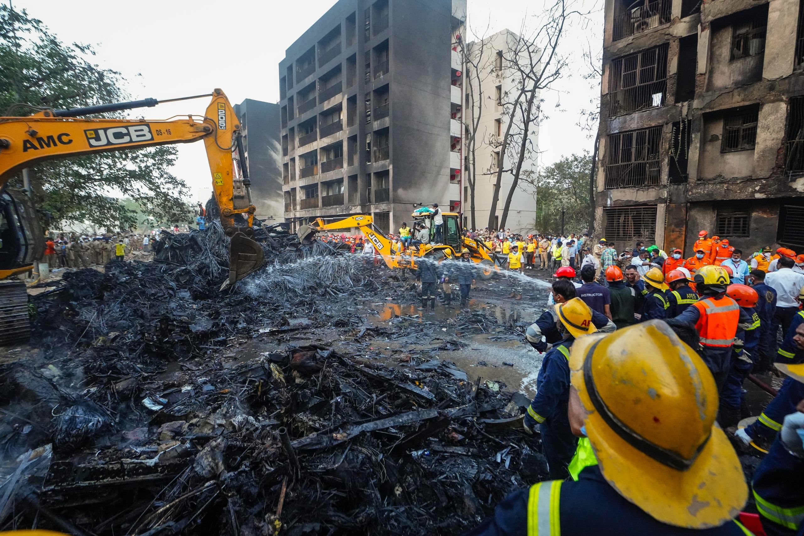 US expert team continues Air India crash probe for second day, key evidence gathered US expert team continues Air India crash probe for second day, key evidence gathered