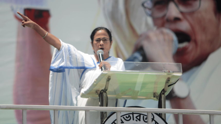 Bengal CM Mamata Banerjee calls Centre ‘corrupt government’, slams BJP for ‘branding Indians as Bangladeshis’
