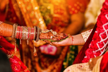 Woman marries her nephew-in-law in front of her husband and family members in Bihar, video goes viral