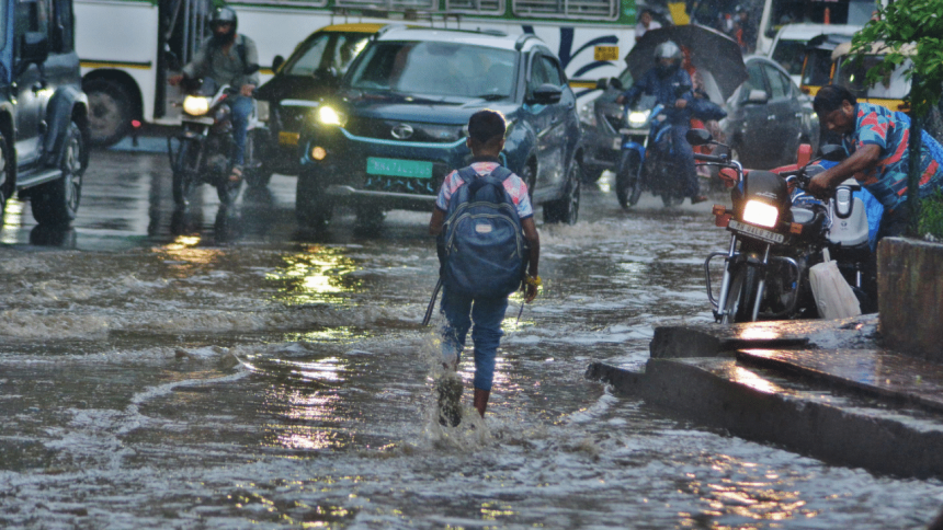New monsoon, old problem: In an annual affair, torrential rain in Mumbai submerges Bakery Galli in Bhayandar West once again