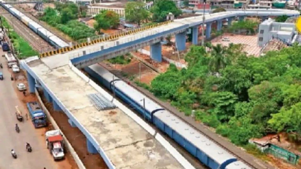 Madhya Pradesh: Railway overbridge with 90 degree turn raises accident concerns, govt to investigate