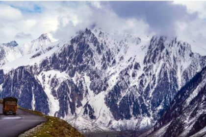 Uttarakhand weather update: Snowfall in higher altitude cools plain areas, mercury drops; rain prediction in Pithoragarh & Bageshwar