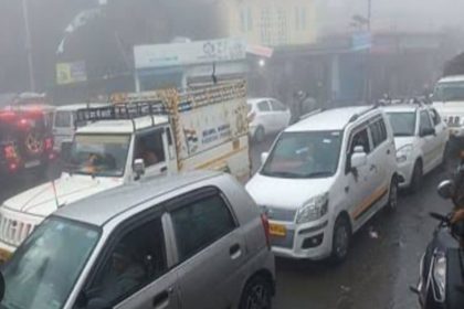 Uttarakhand traffic chaos: Tourist influx causes severe congestion, one tourist lost life amidst heavy Mussoorie traffic