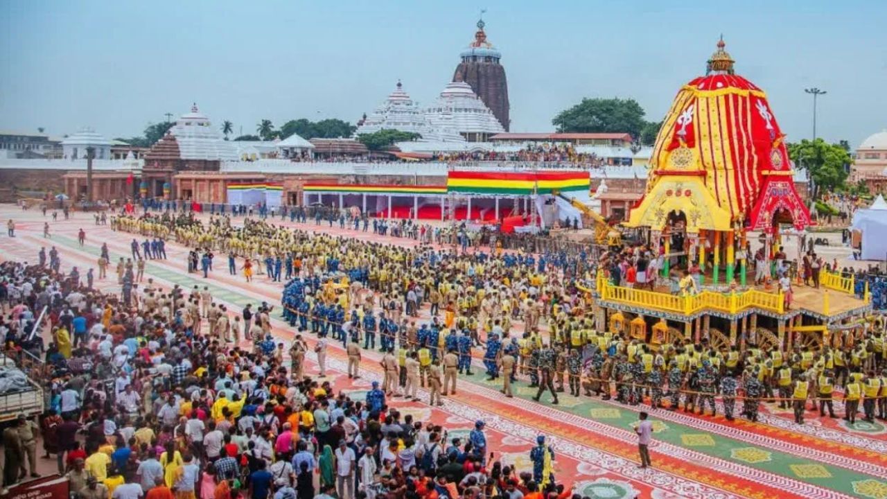 Stampede at Jagannath Rath Yatra in Puri leaves over 300 injured, no deaths reported Stampede at Jagannath Rath Yatra in Puri leaves over 300 injured, no deaths reported