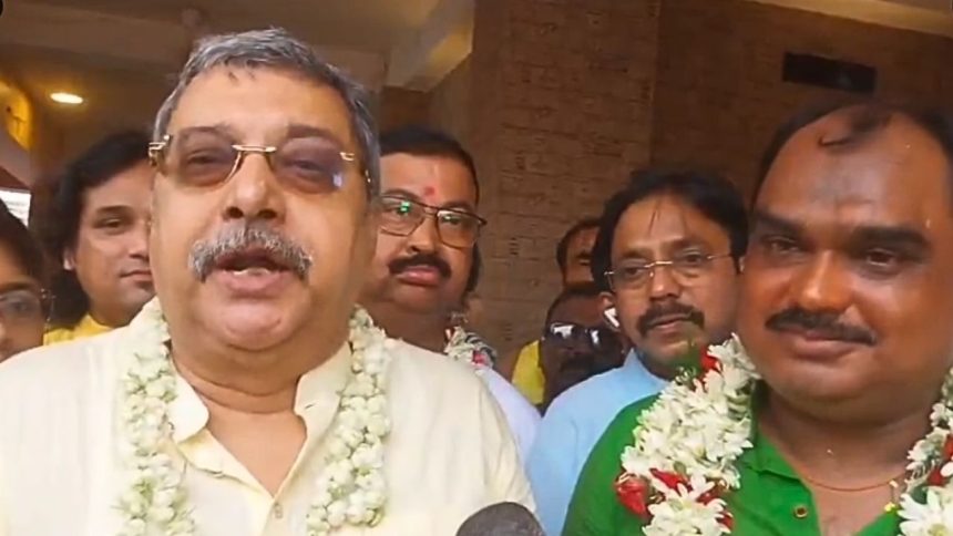 TMC MP Kalyan Banerjee resigns as chief whip in LS amid rift with Mahua Moitra
