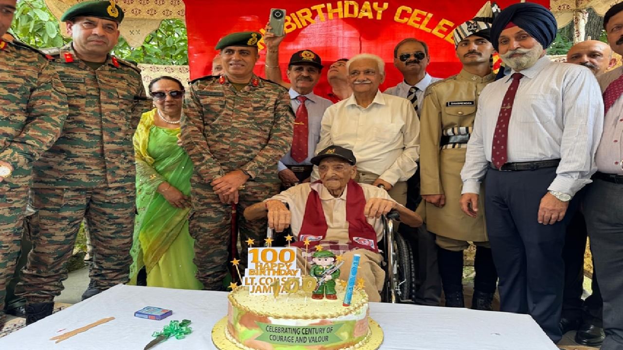 Indian Army’s Tiger Division honours Lt Col Jamwal as he celebrates 100th birthday Indian Army’s Tiger Division honours Lt Col Jamwal as he celebrates 100th birthday