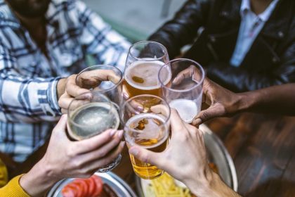 Bengal: Teacher thrashed by group of youth for objecting to public drinking